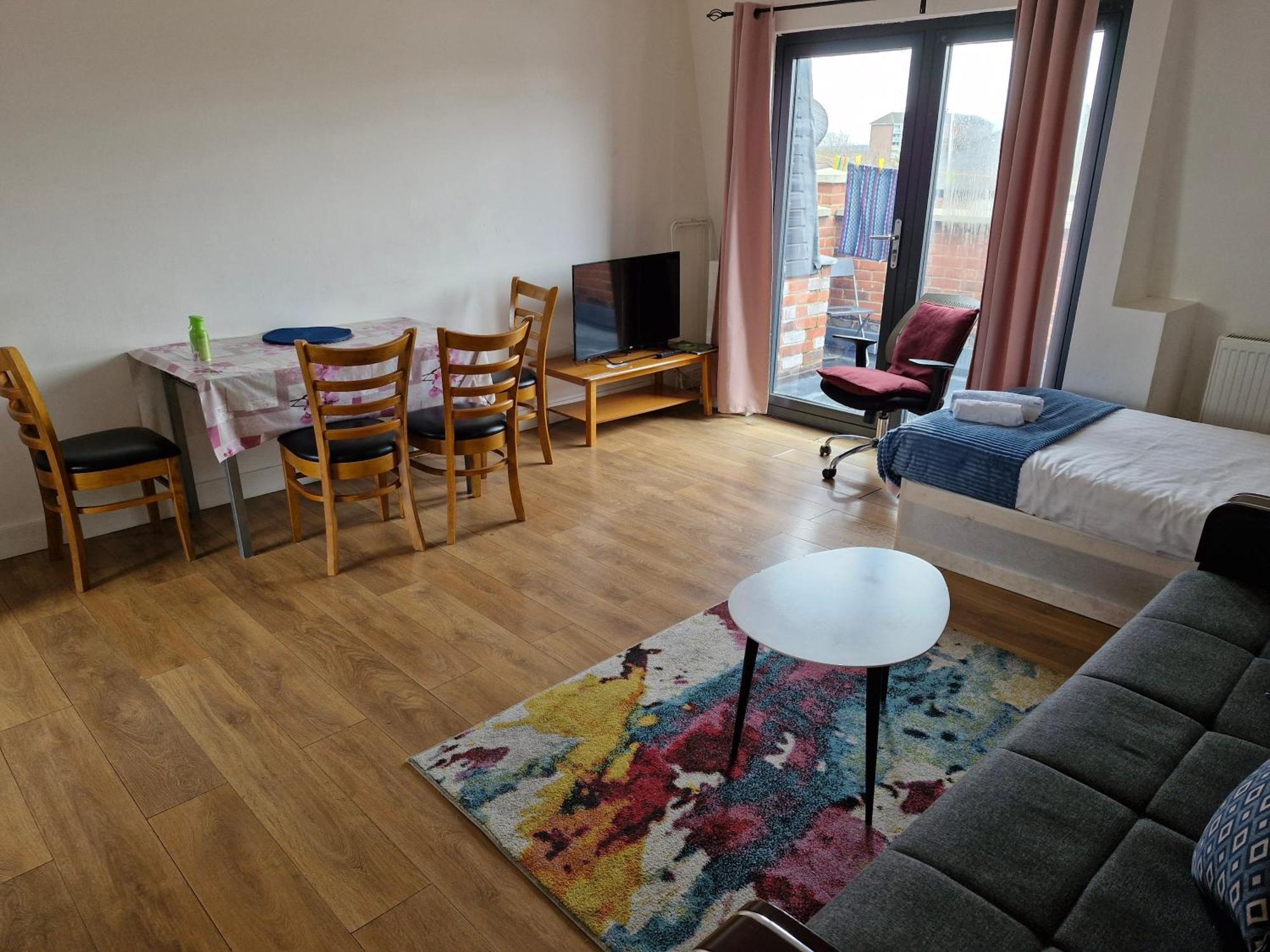 Simply Relax,1 Eastham London Apartment Exterior photo
